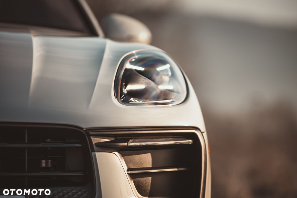 Porsche Macan Standard - 14