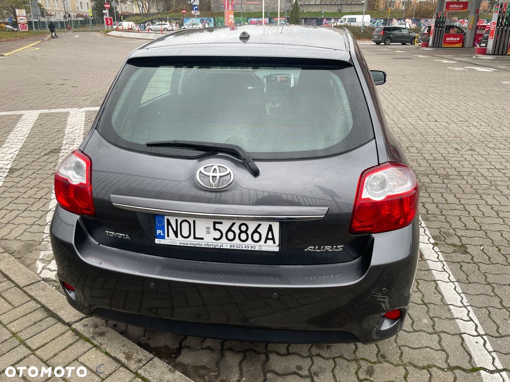 Toyota Auris - 4