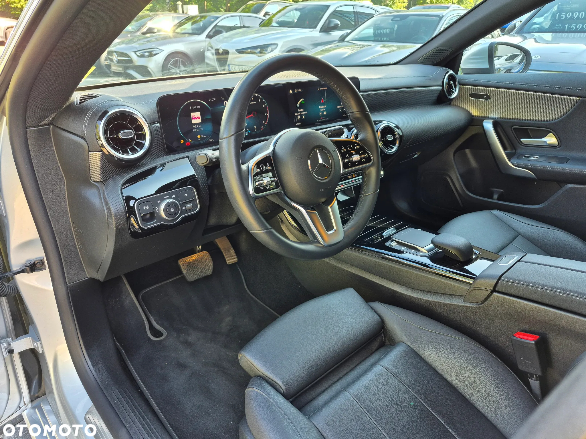 Mercedes-Benz CLA 180 7G-DCT - 15