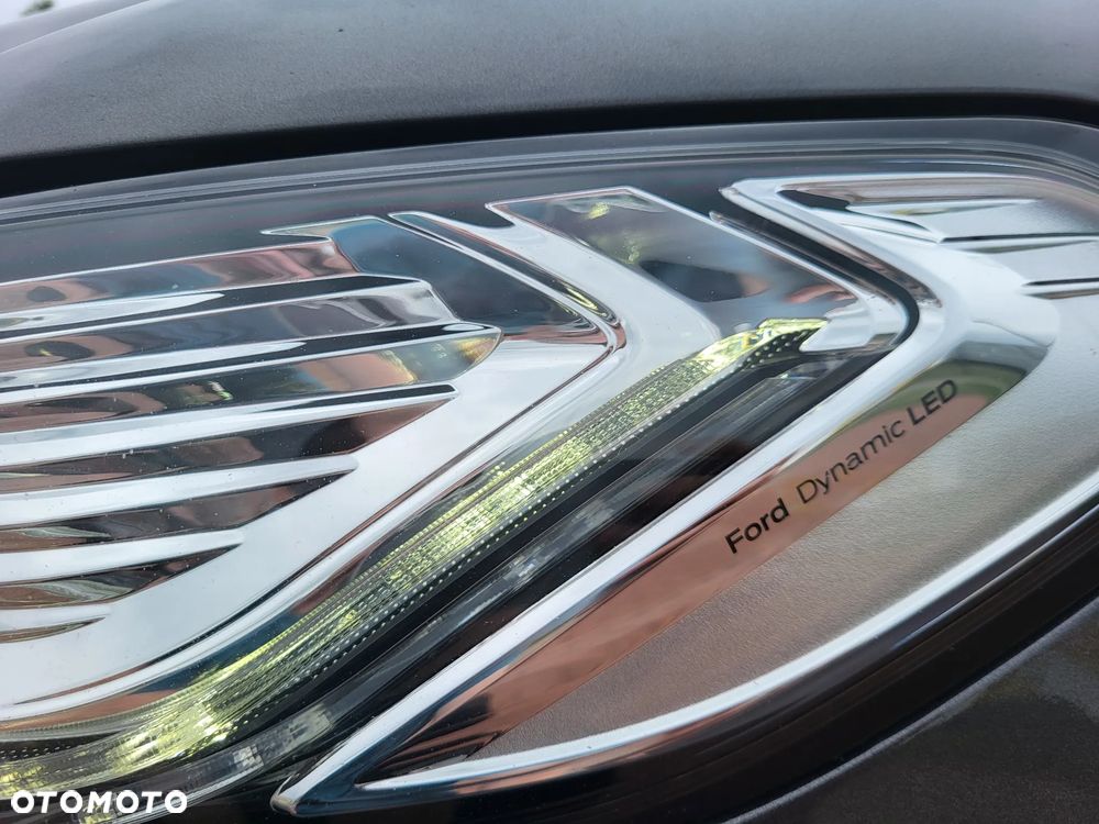 Ford Mondeo 2.0 TDCi Titanium PowerShift - 9