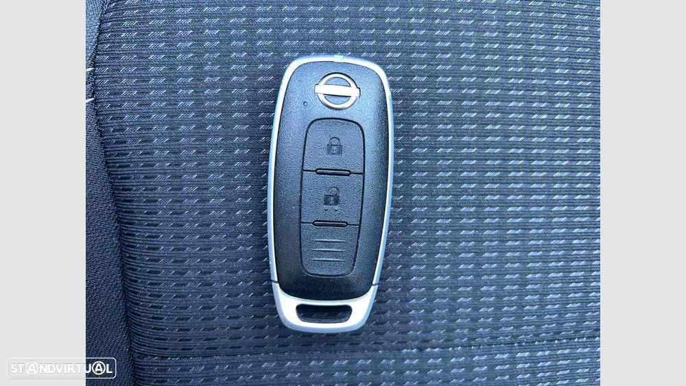 Nissan Qashqai 1.3 DIG-T Acenta — fotografia 17