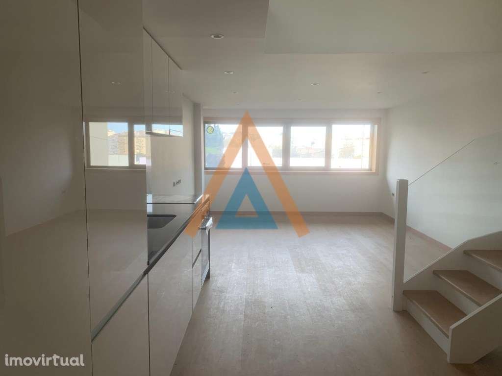 T3 Duplex - São João da Madeira - Grande imagem: 5/17