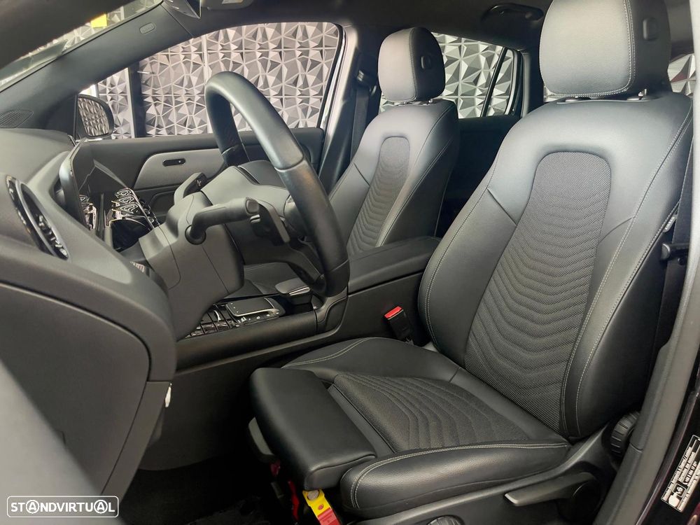 Mercedes-Benz GLA 250 e 8G-DCT - 17