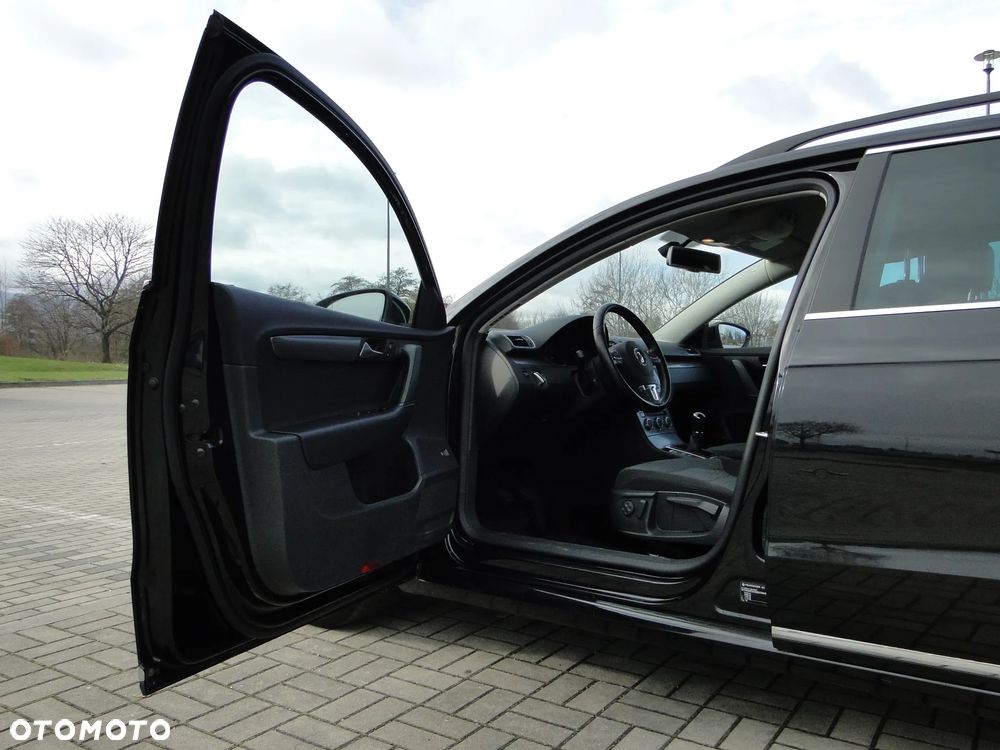 Volkswagen Passat 2.0 TDI BlueMotion Technology Highline - 9
