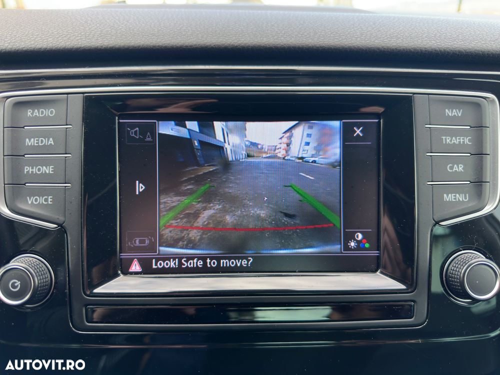 Volkswagen Golf Sportsvan 2.0 TDI SCR DSG Highline - 32