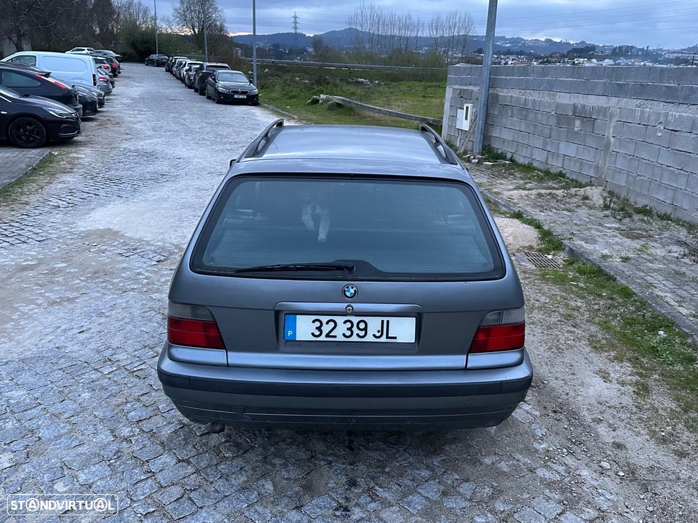 BMW 318 tds Touring - 16