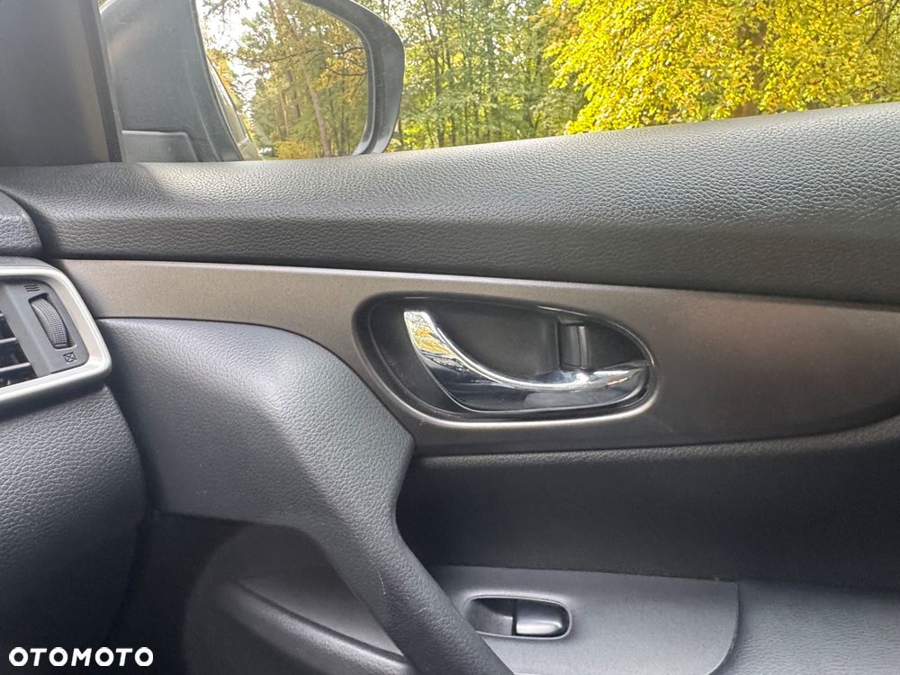 Nissan X-Trail 1.6 DIG-T Visia 2WD - 27