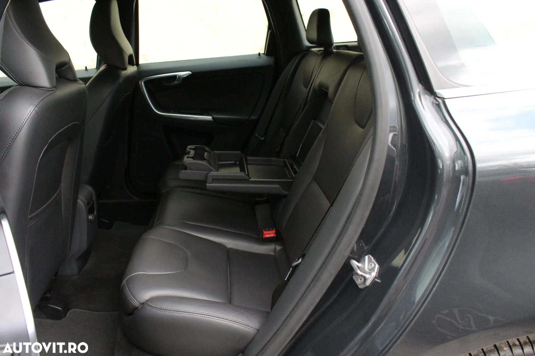 Volvo XC 60 D4 Geartronic Summum - 7