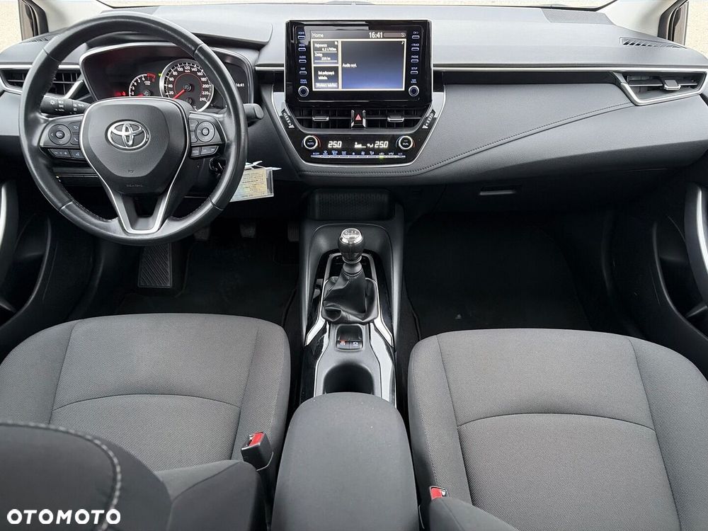 Toyota Corolla - 11