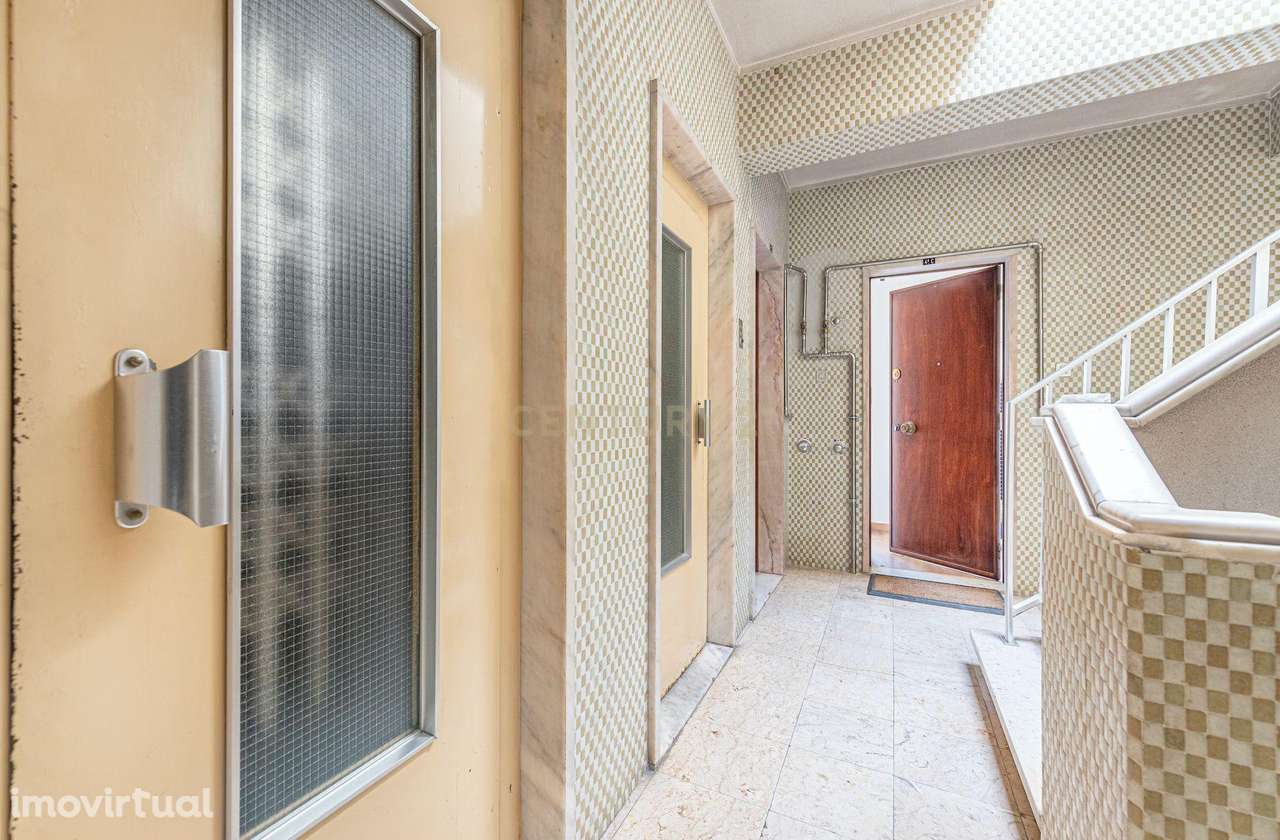 Campo de Ourique – T1 com Vista Panorâmica - Grande imagem: 5/27