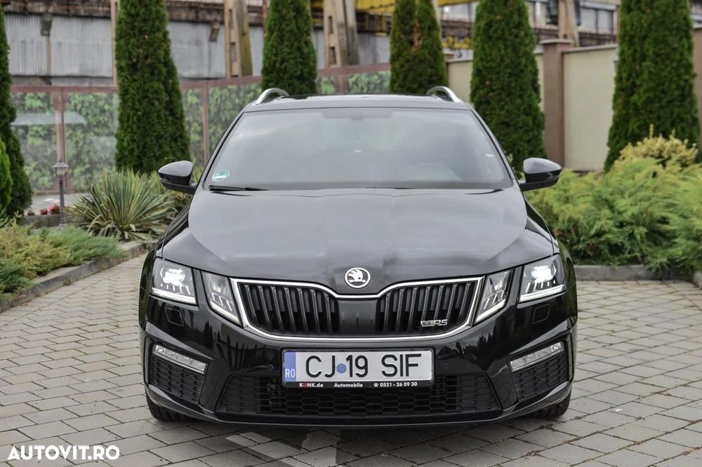 Skoda Octavia 2.0 TDI DSG RS - 1
