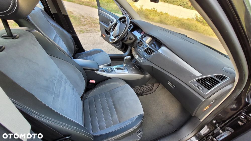 Renault Laguna dCi 175 FAP GT - 16