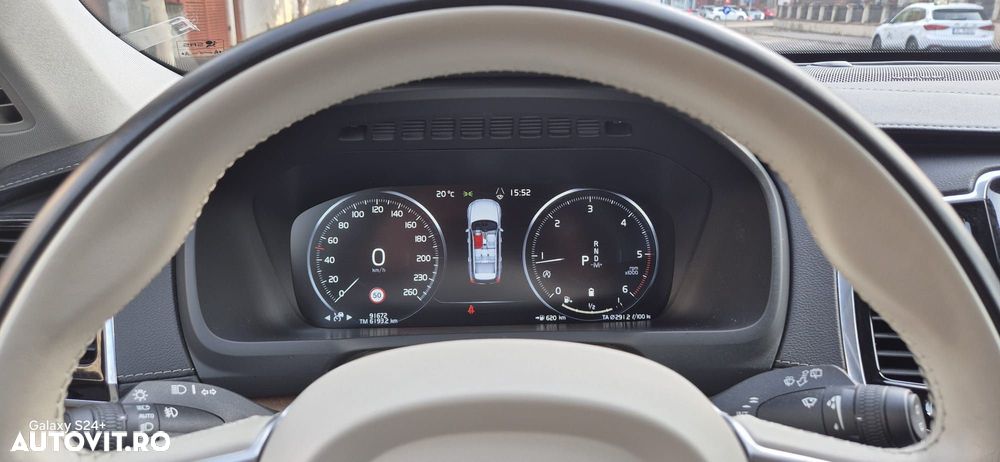 Volvo XC 90 - 7