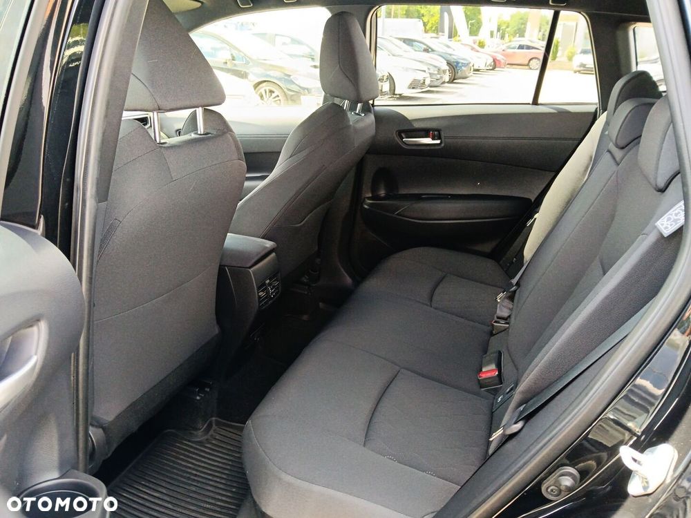 Toyota Corolla Cross - 15