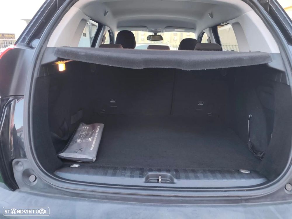 Peugeot 2008 1.2 PureTech Style - 11