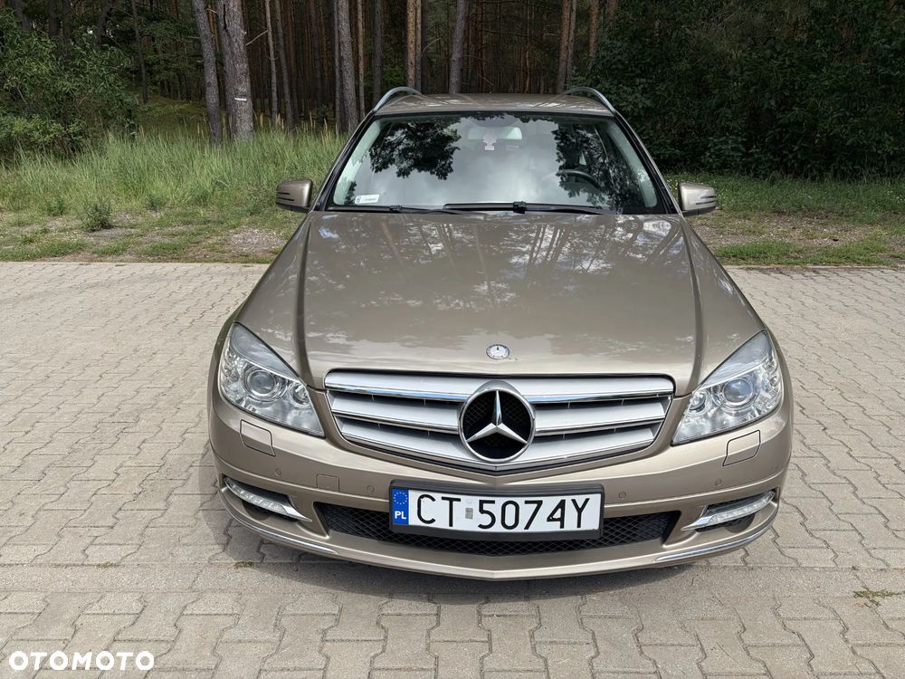 Mercedes-Benz Klasa C 180 CGI Automatik BlueEFFICIENCY Avantgarde - 2