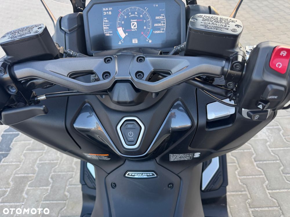 Yamaha Tmax - 31