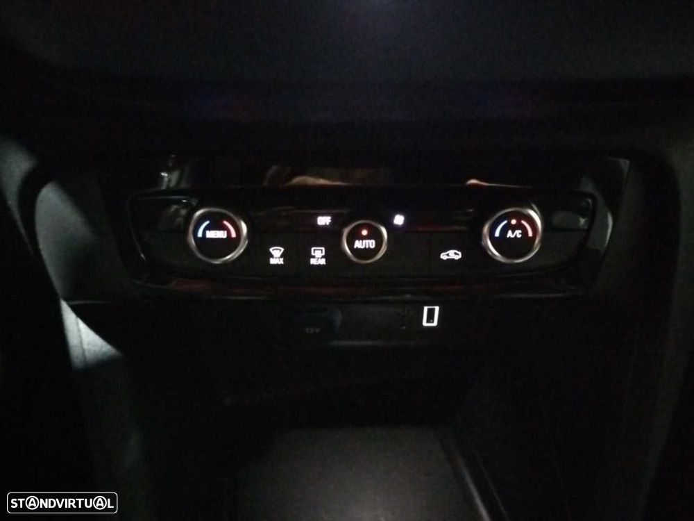 Opel Corsa 1.2 T GS - 16