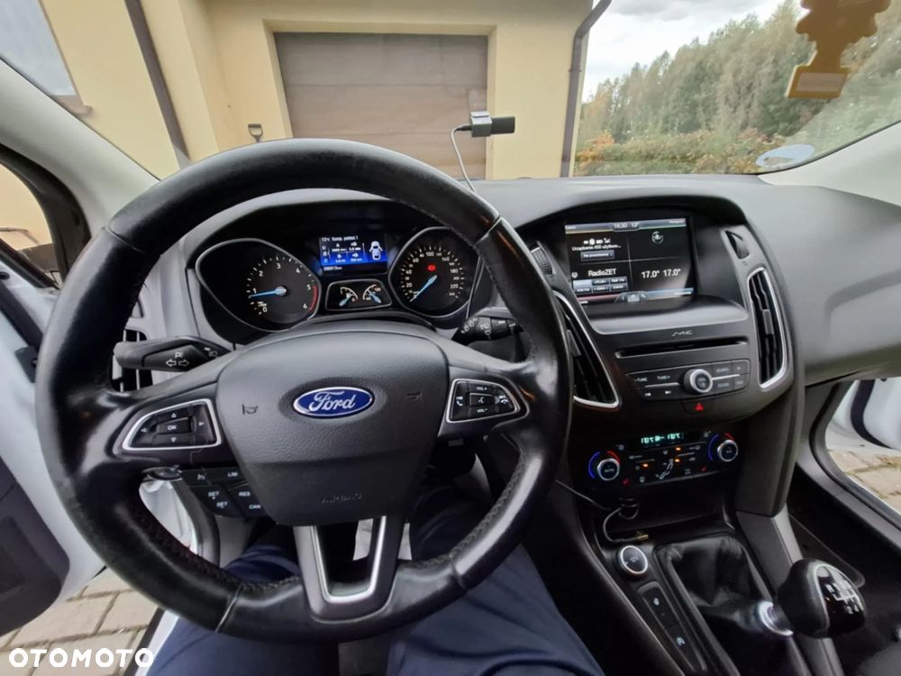 Ford Focus - 19