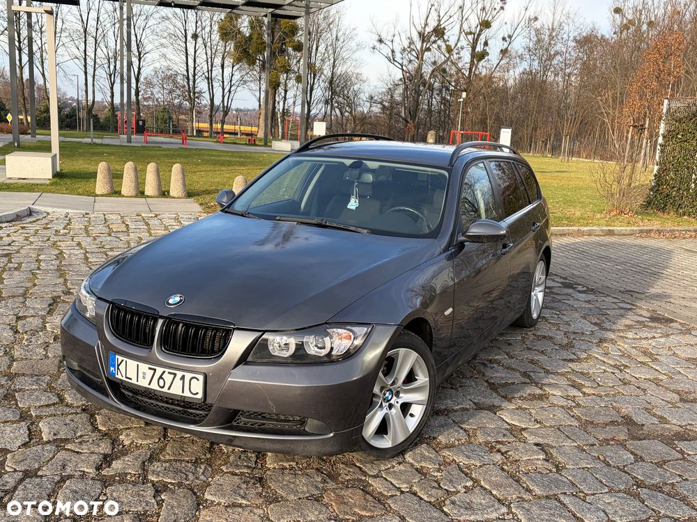 BMW Seria 3 320d DPF - 1
