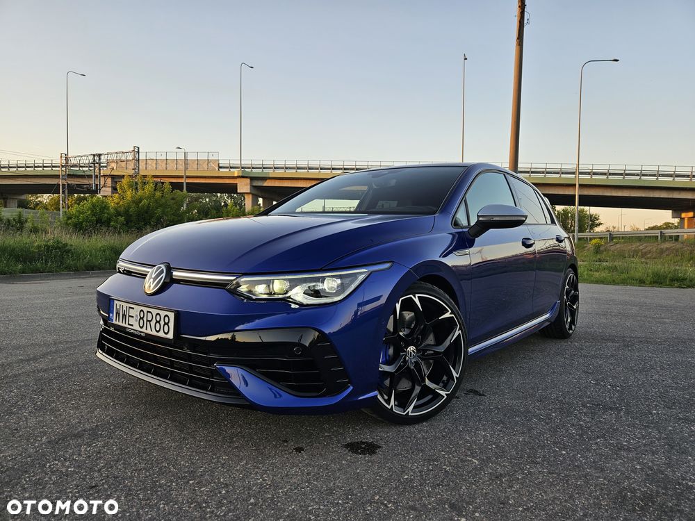 Volkswagen Golf - 2
