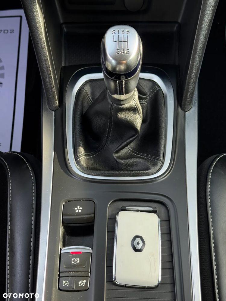 Renault Megane ENERGY TCe 100 EXPERIENCE - 16