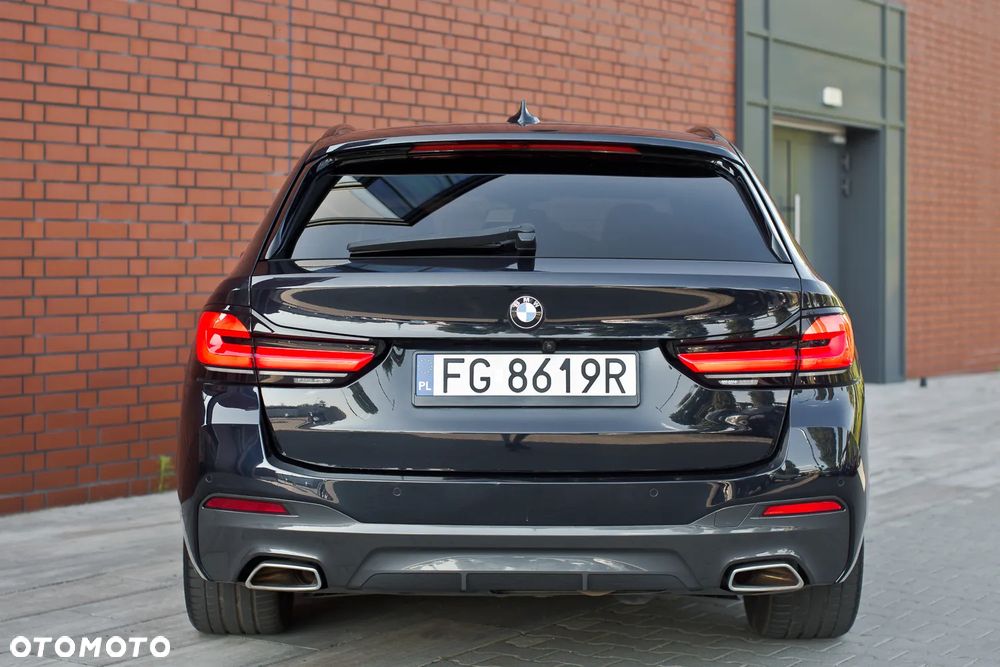 BMW Seria 5 520d M Sport Edition - 8