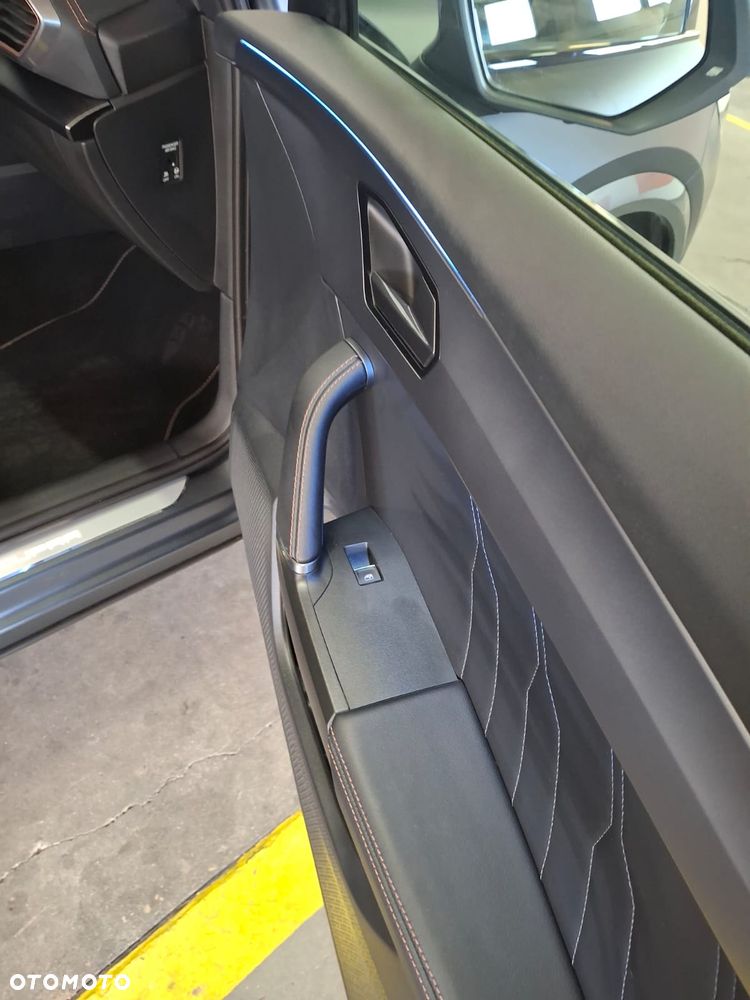 Cupra Formentor VZ 1.4 e-Hybrid DSG - 11
