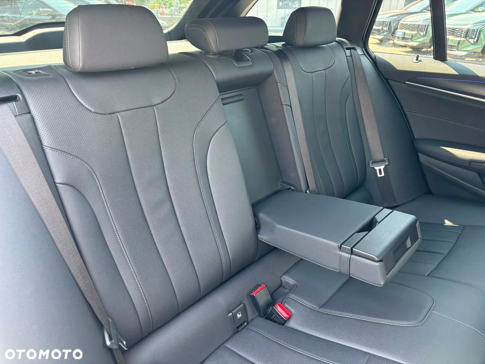BMW Seria 5 520d xDrive mHEV M Sport sport - 15