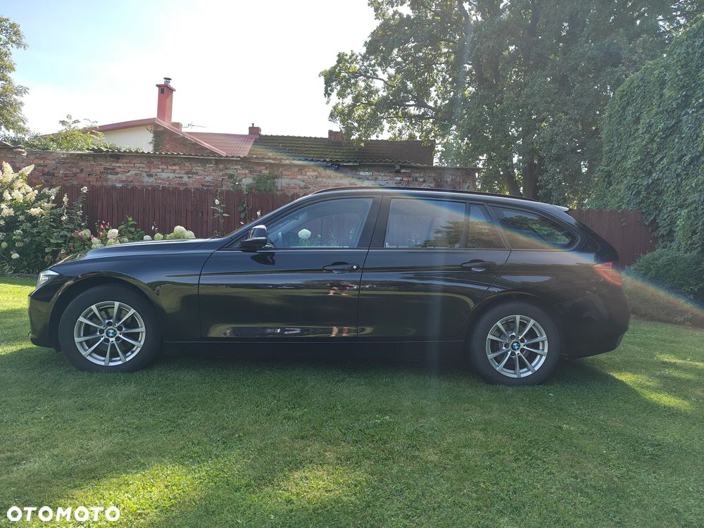 BMW Seria 3 320d Efficient Dynamics Edition - 3