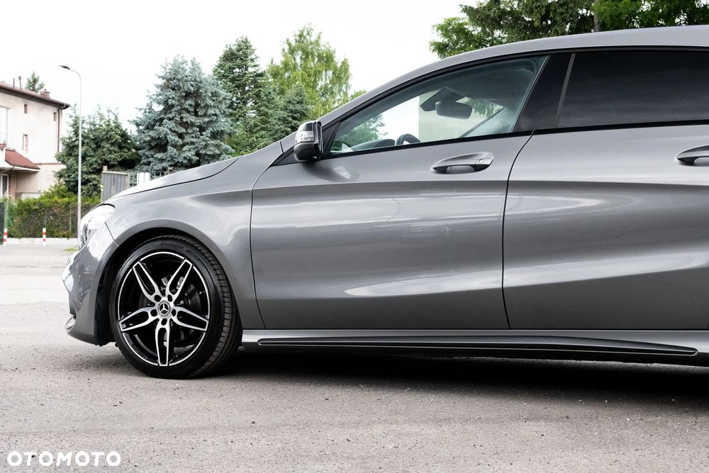 Mercedes-Benz CLA 200 d 7G-DCT AMG Line - 22