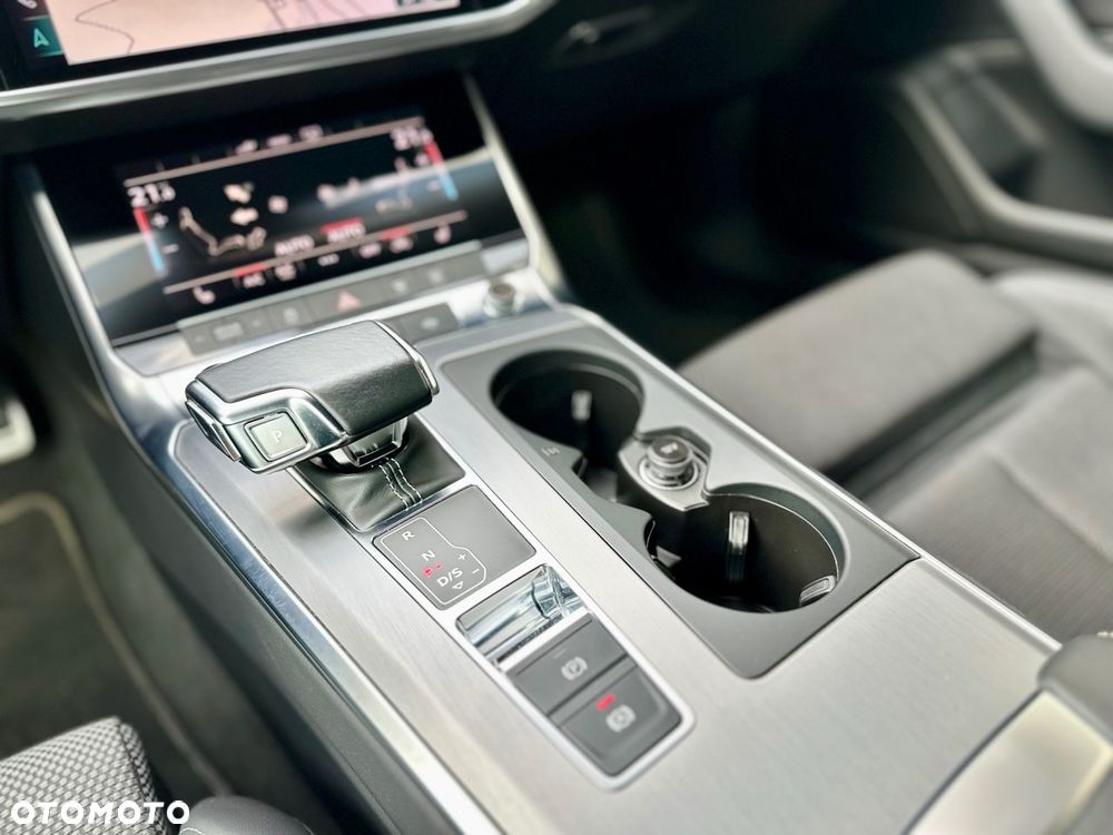 Audi A6 Avant 50 TFSI e quattro S tronic sport - 24