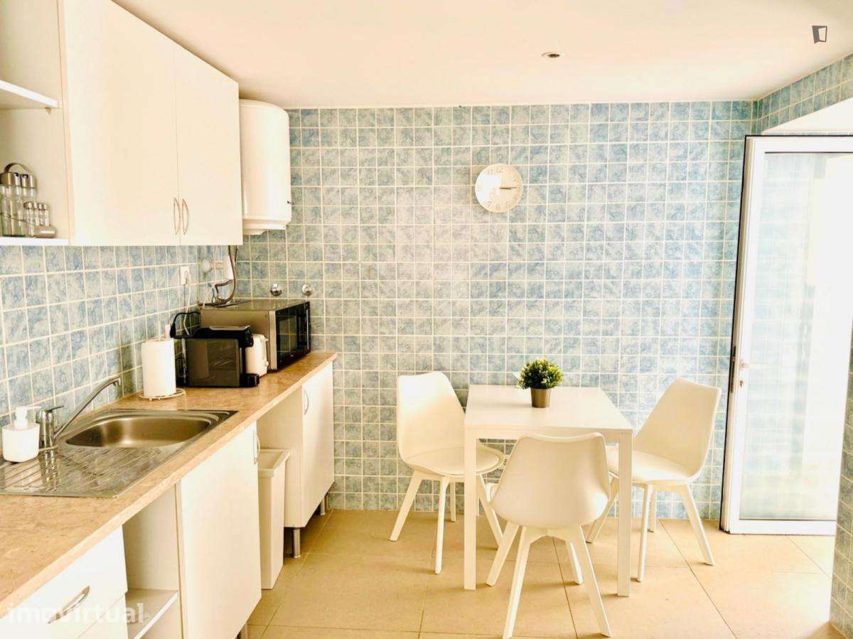 Apartamento com 1 quartos - localizado em Ajuda Lisbon - Grande imagem: 5/13