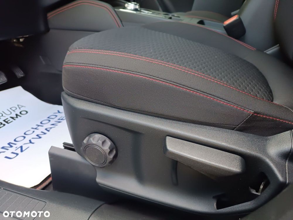 Ford Kuga - 34