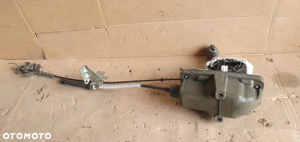Wybierak lewarek biegów linka automat Audi A4 B6 8E1713111E 8E1713041E - 8