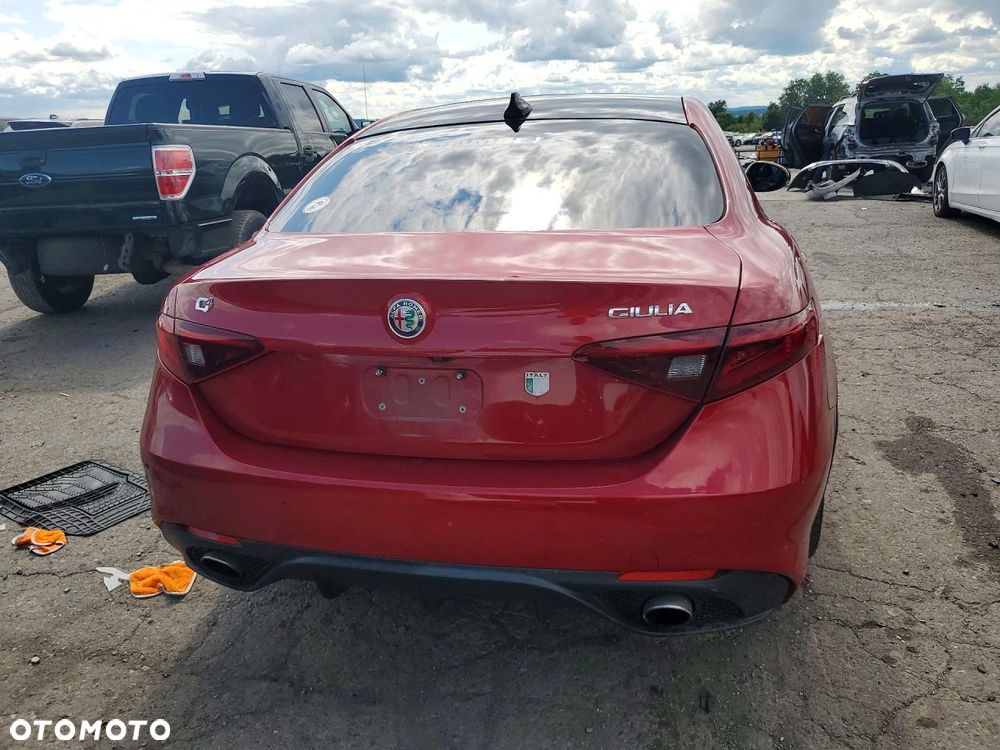 Alfa Romeo Giulia 2.0 Turbo Veloce TI Q4 - 7