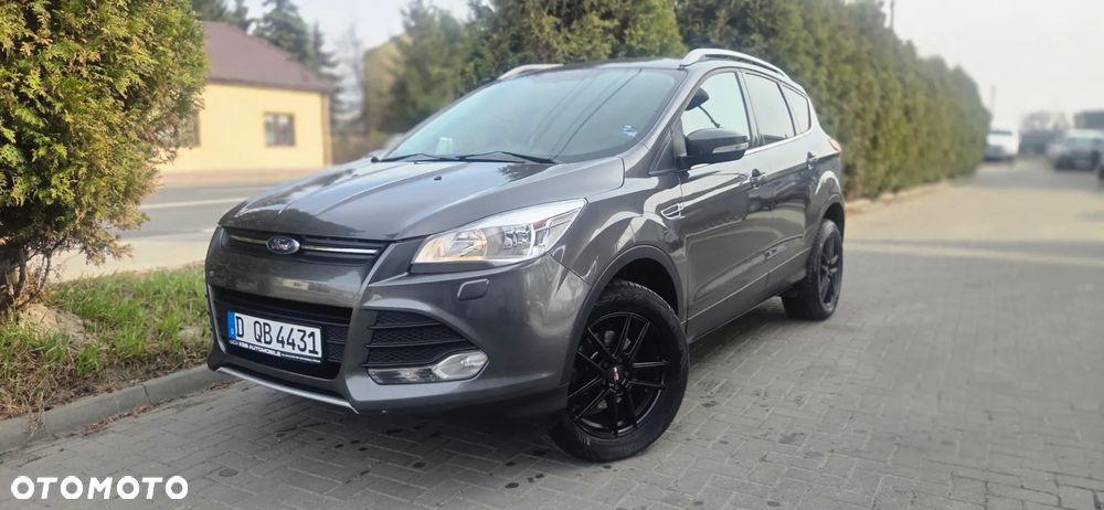 Ford Kuga 1.5 EcoBoost 2x4 Titanium - 2