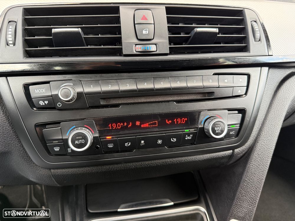 BMW 320 d Touring Aut. Efficient Dynamics Edition - 21