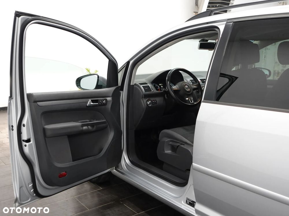 Volkswagen Touran 1.6 TDI DPF BlueMotion Technology DSG Comfortline - 18
