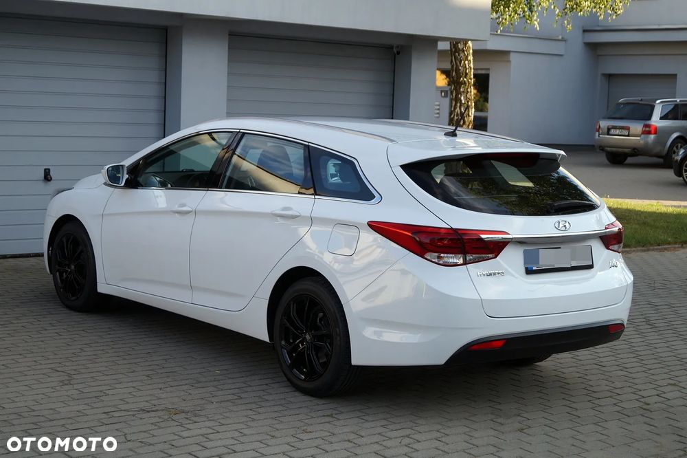Hyundai i40 Kombi 1.6 Trend - 14