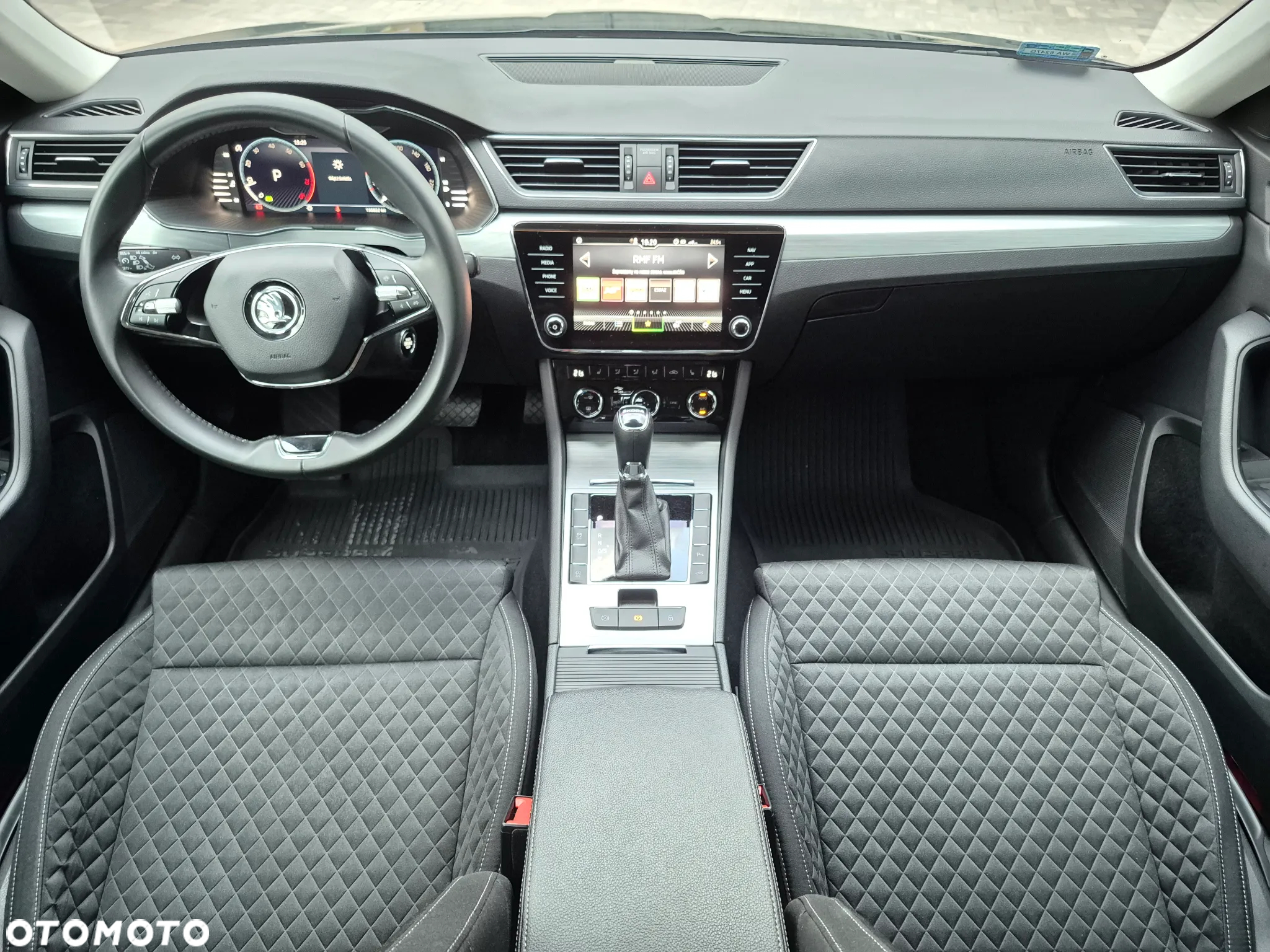 Skoda Superb 2.0 TSI Ambition DSG - 19