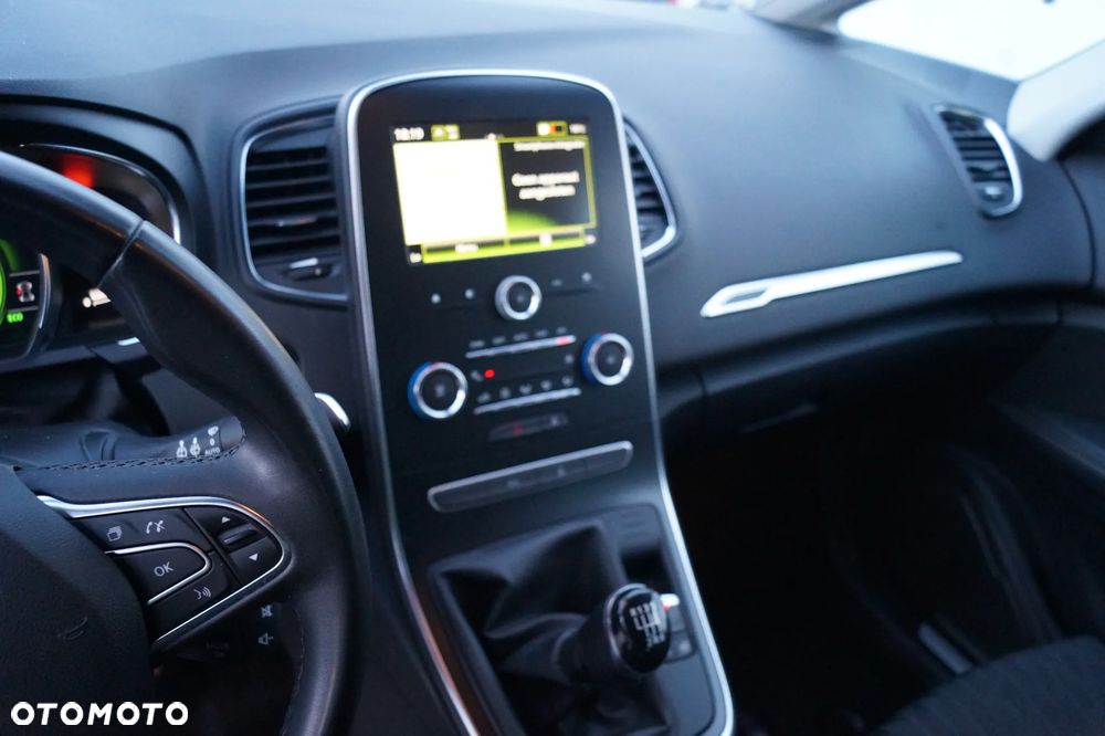 Renault Grand Scenic - 15