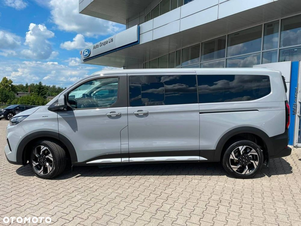 Ford Tourneo Custom - 21