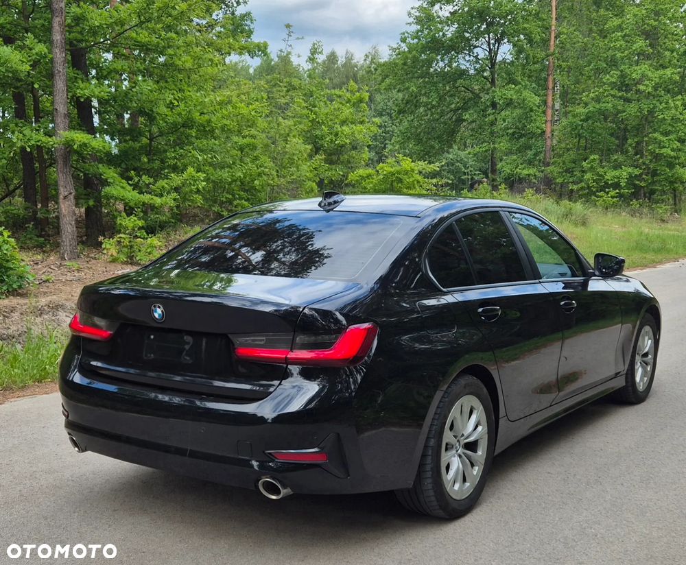 BMW Seria 3 318i - 20