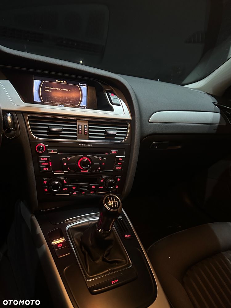 Audi A4 Limousine 2.0 TDI DPF Attraction - 13