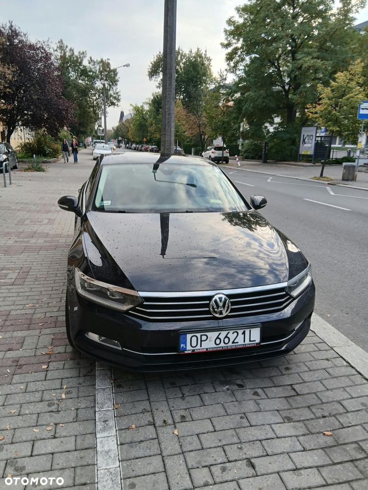 Volkswagen Passat - 8