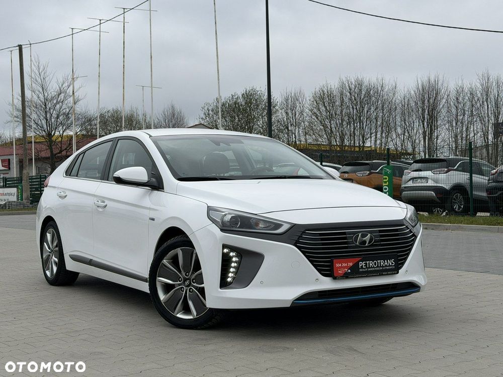 Hyundai IONIQ - 14