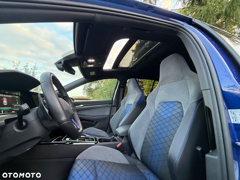 Volkswagen Golf 2.0 TSI OPF 4Motion DSG R - 39