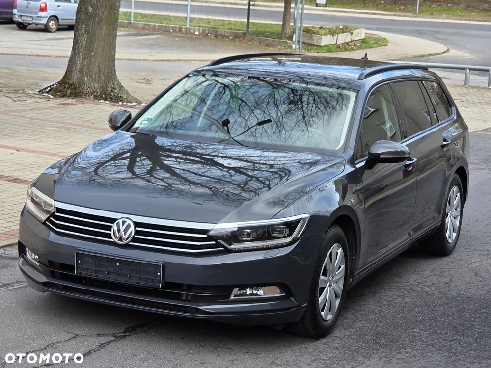 Volkswagen Passat 2.0 TDI (BlueMotion Technology) Trendline - 17