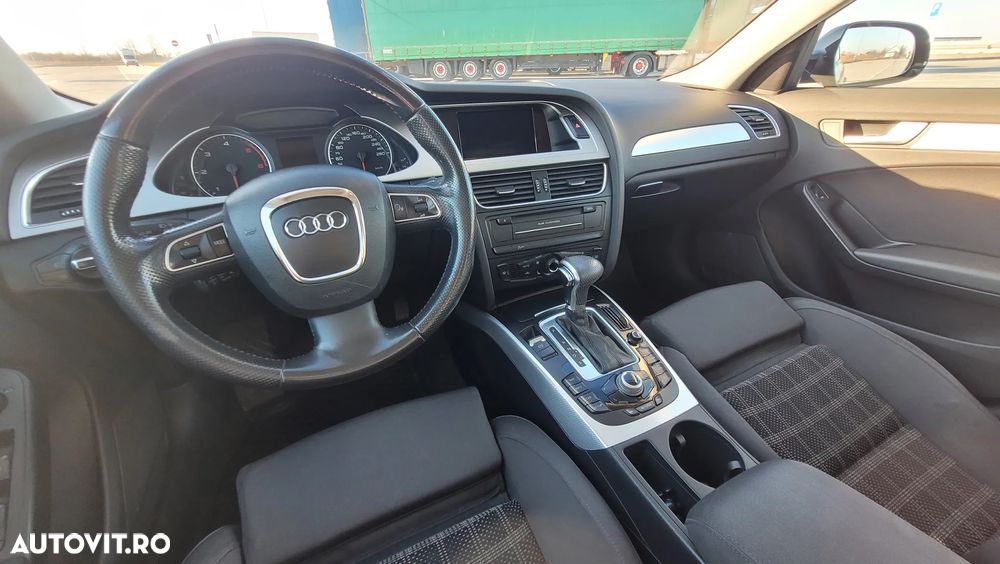 Audi A4 2.0 TDI DPF multitronic Ambition - 4